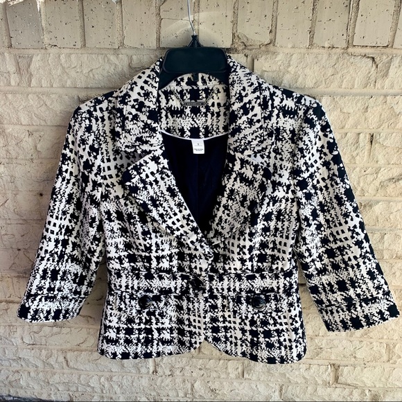 White House Black Market Jackets & Blazers - White House Black Market S Career Blazer